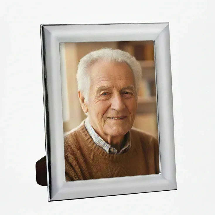 Solid Silver Photo Frame Wide Edge 5" x 3" Portrait 6631L - Engraveitnow Ltd