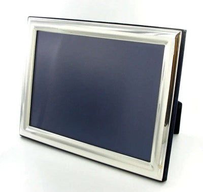 Solid Silver Photo Frame Plain Edge 6" x 4" 6603L2 - Landscape - Engraveitnow Ltd