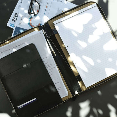 Dulwich Designs Windsor Black Leather A4 Document Holder 71221 - Engraveitnow Ltd