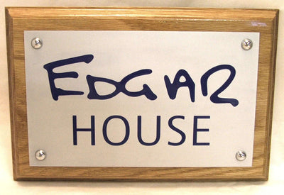 Oak Wood Plaque with 6" x 4" Aluminium Plate - Engraveitnow Ltd