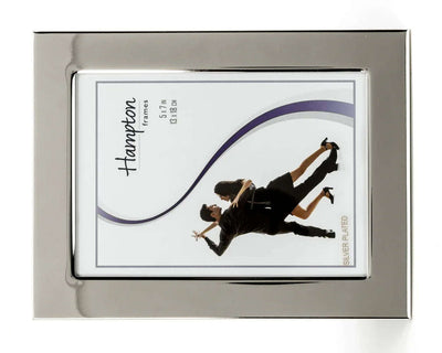 Woburn 7" x 5" Landscape Photo Frame by Hampton Frames - Engraveitnow Ltd
